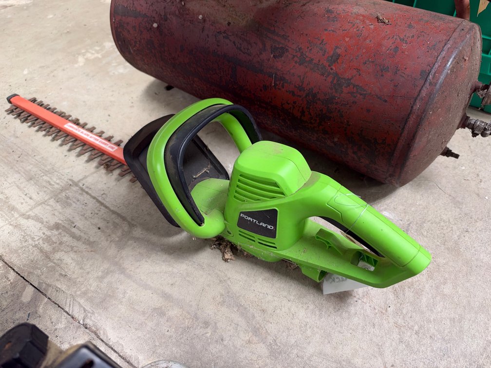Portland Electric Hedge Trimmer
