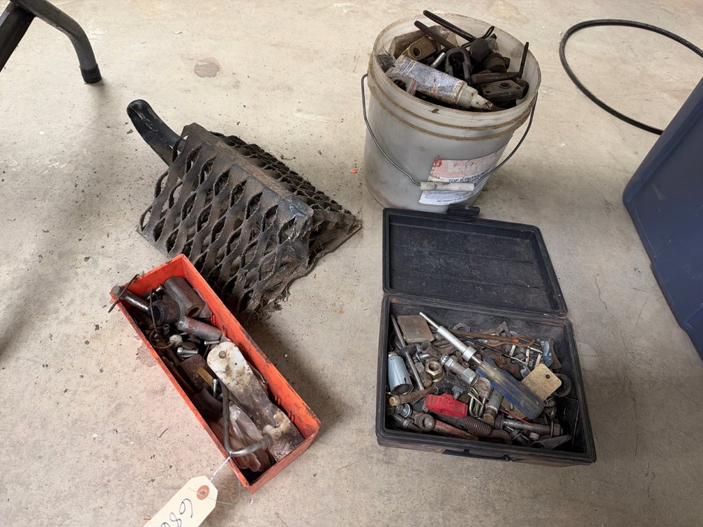 Wheel Chock, Bolts & Nuts