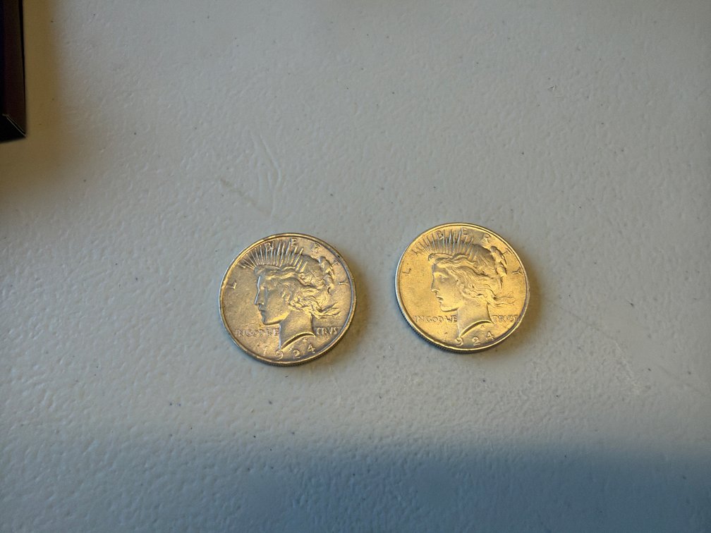 (2) 1924 1$ Coins