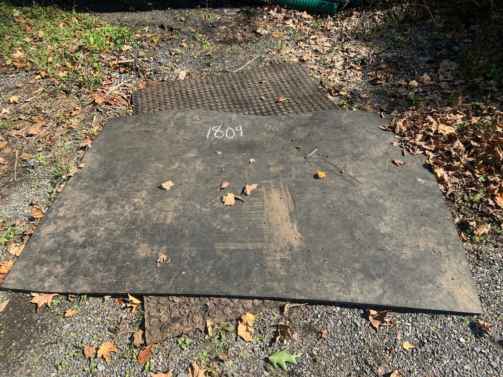 (2) Horse Mats