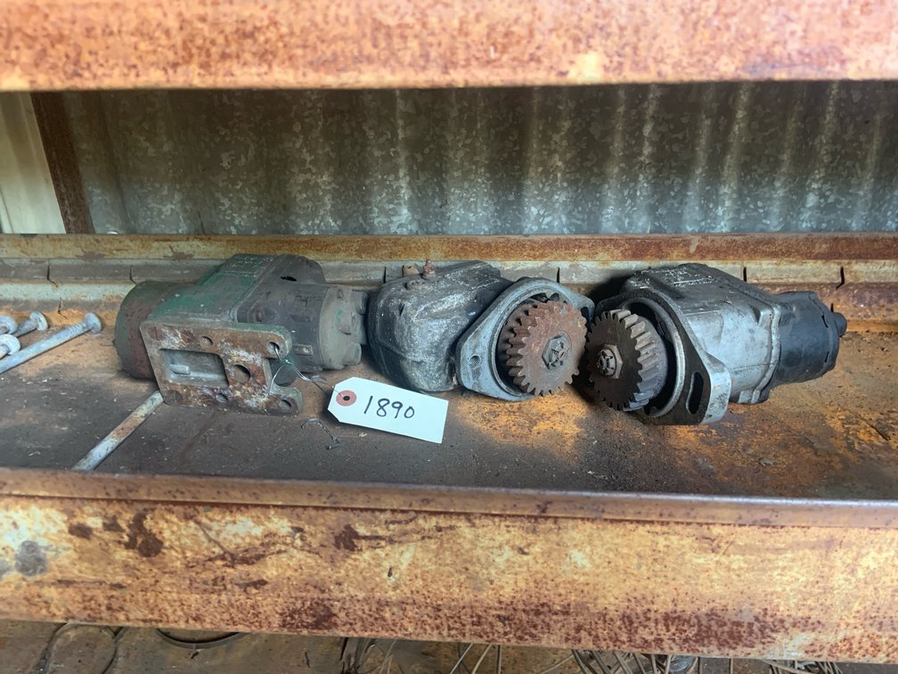 (3) Magnetos