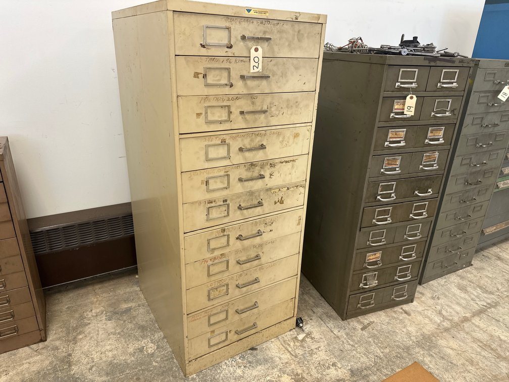 11-Drawer Tool Cabinet
