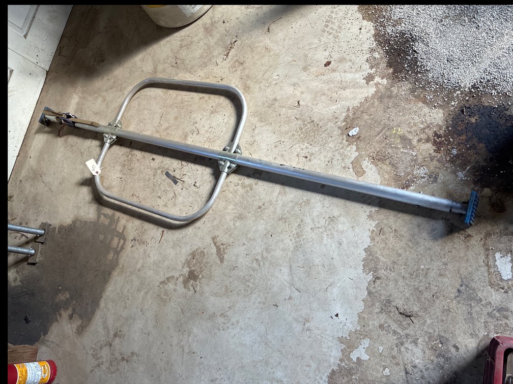 Lock Bar W/ Hoops