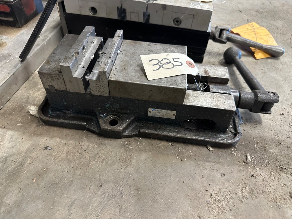 Yuasa Milling Vise with Handle