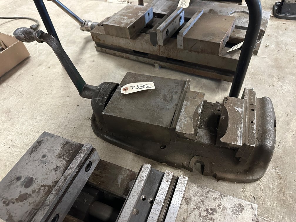 Bridgeport Heavy-Duty Machine Vise with Handle