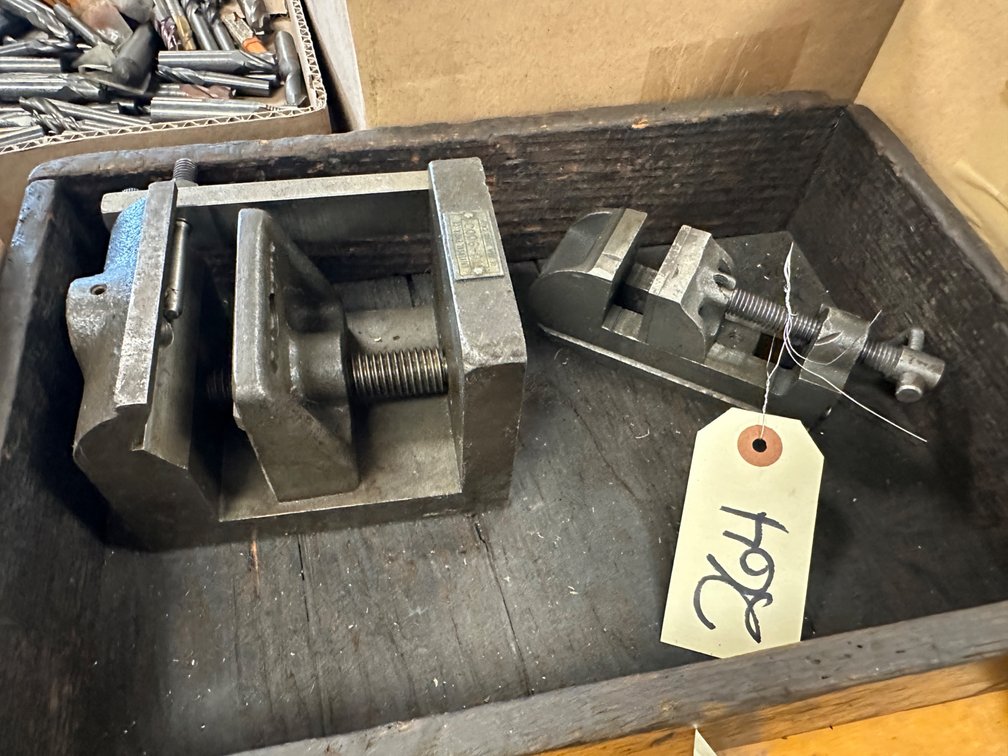 (2) Machine Vises