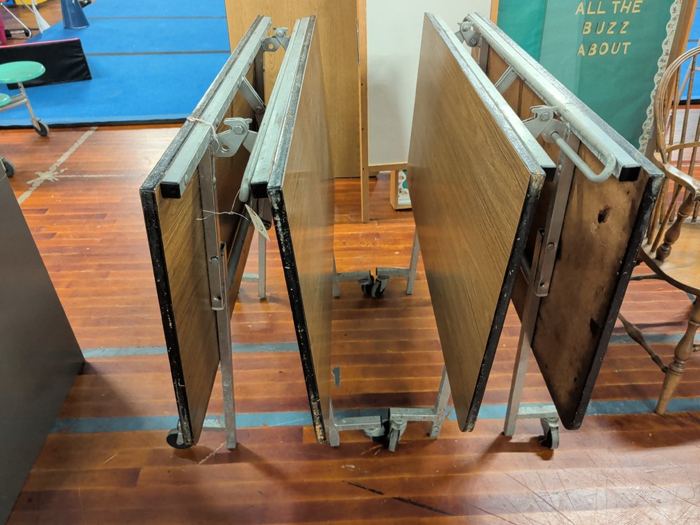 (2) Portable Folding Tables