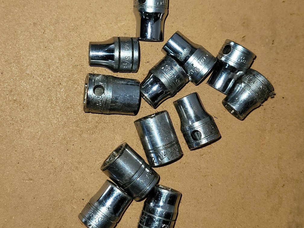 (12) Snap-On Sockets