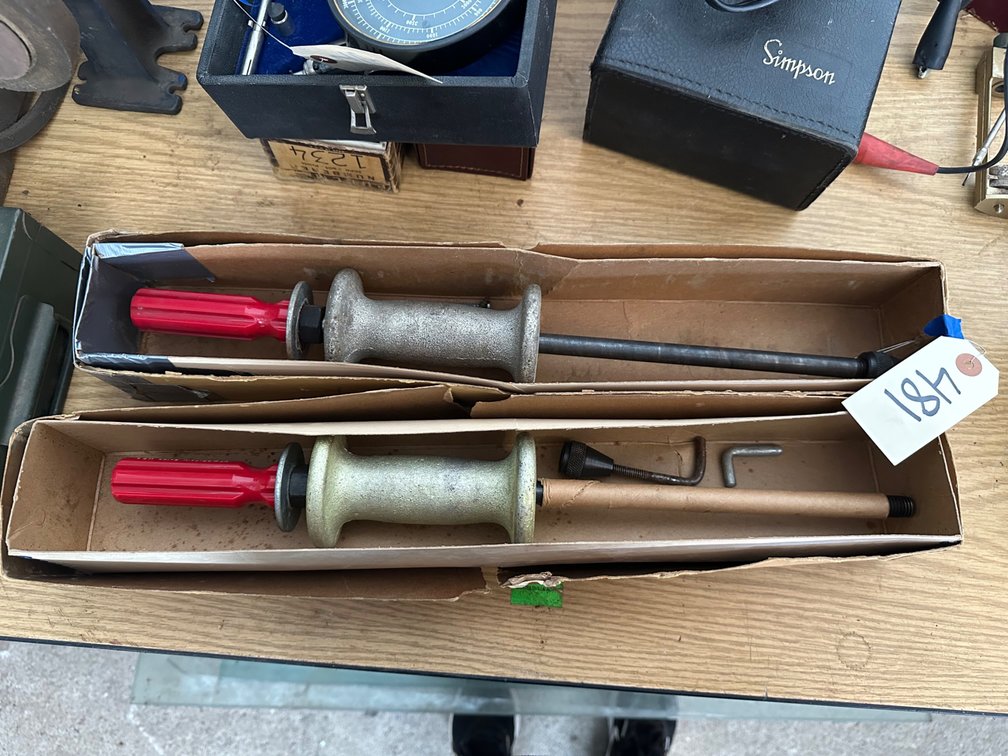 (2) Dent Pullers