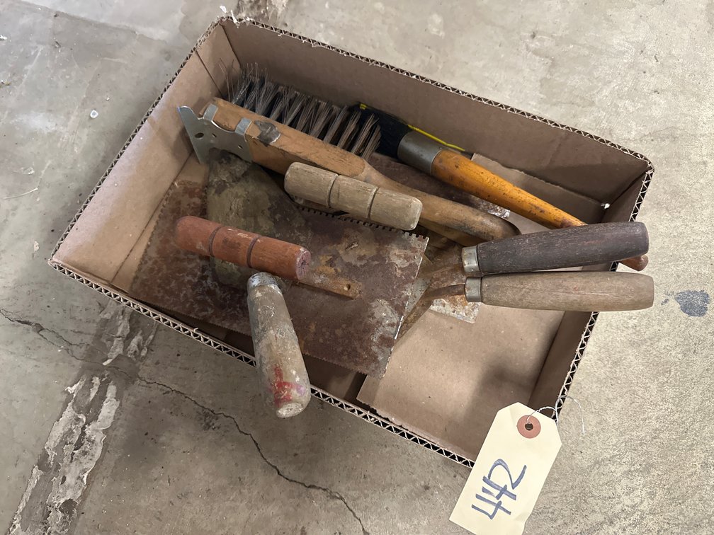 Box Of Assorted Trowels & Hand Tools