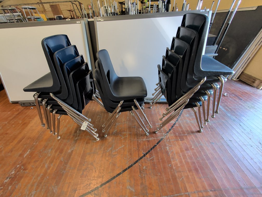 (14) Blue Chairs