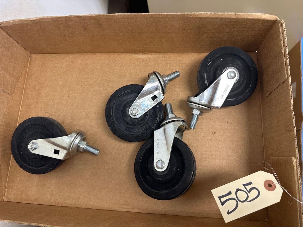(4) New Castors