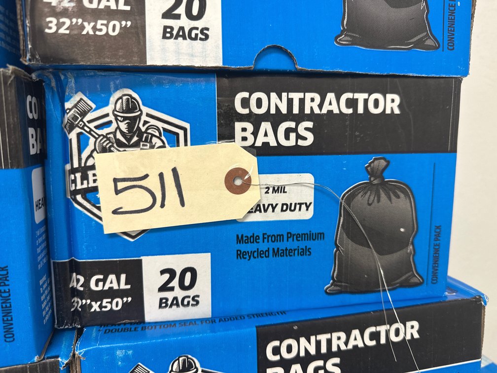 (1) Box of Contractor Trash Bags