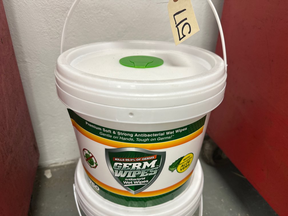 (1) Tub of 750-Germicidal Wipes with Aloe