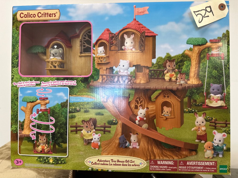 New Calico Critters Adventure Tree House Gift Set