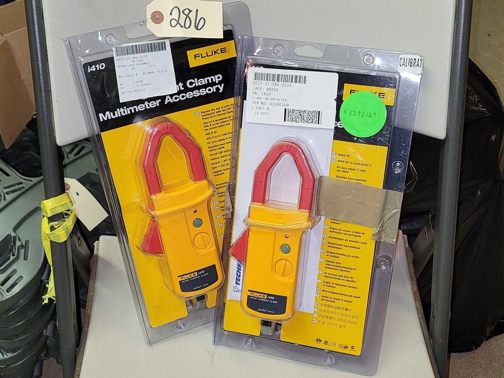 (2) Fluke AC/DC Multimeter