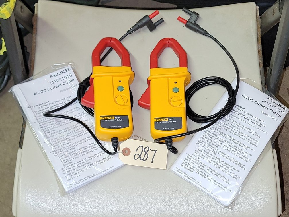 (2) Fluke AC/DC Multimeter