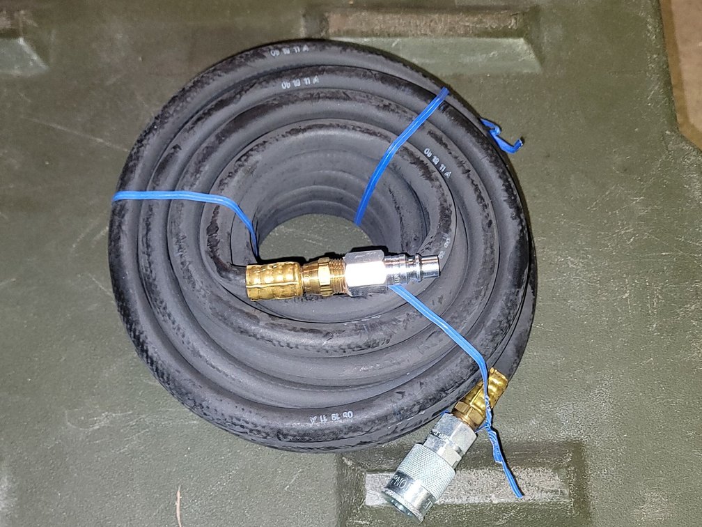 (6) Air Hoses