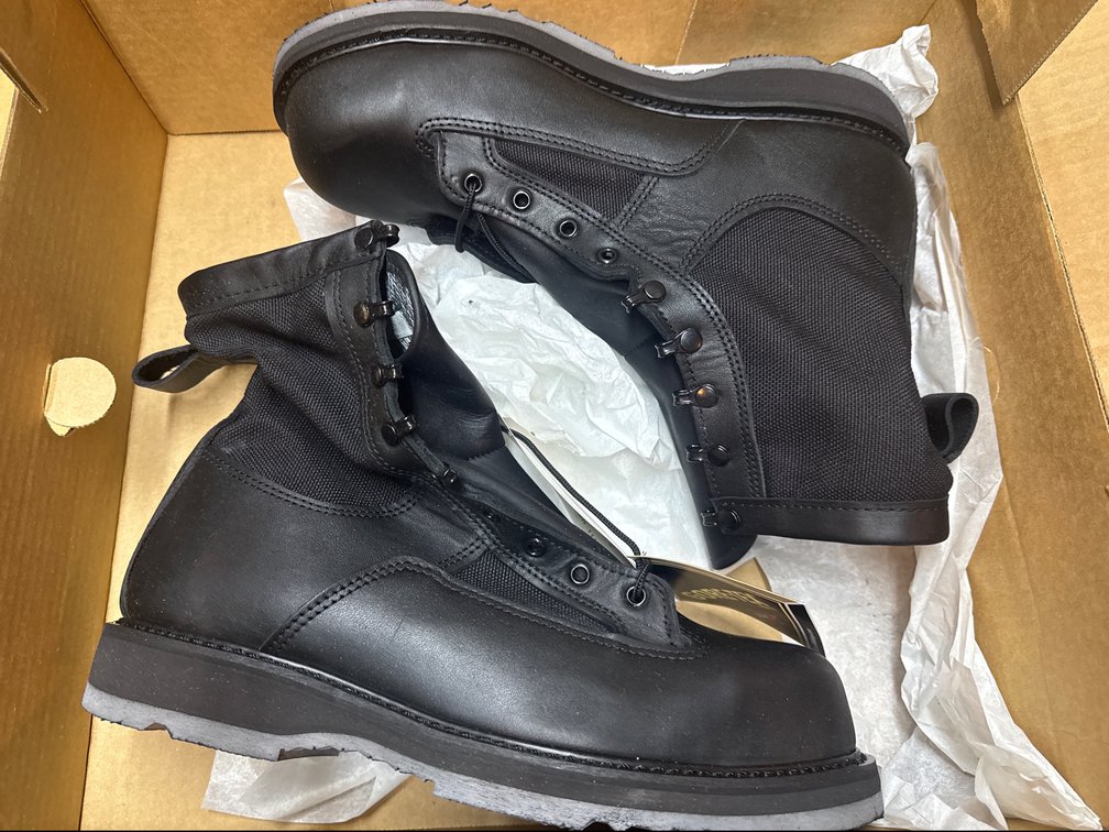 (5) Bates Safety Boots
