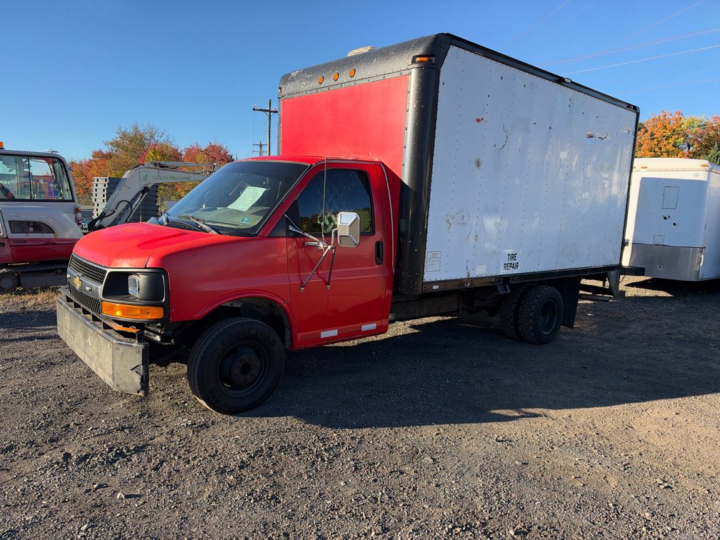 2003 Chevy Box  Service Truck