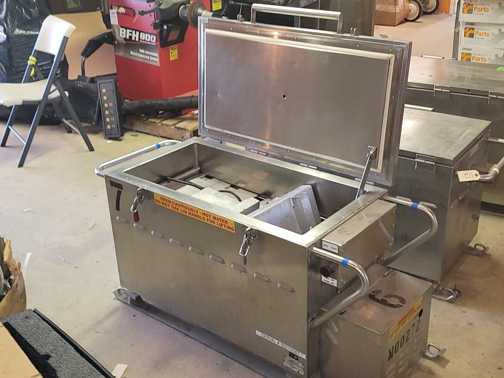 (1) Military 25 Gallon Rations Heater