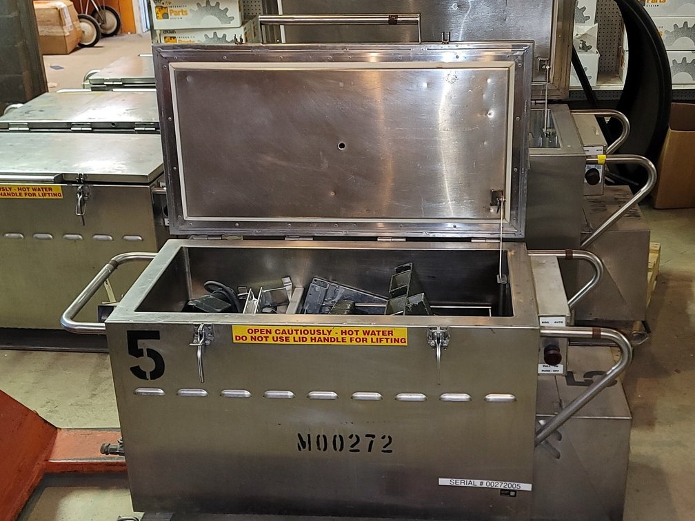 (1) Military 25 Gallon Rations Heater