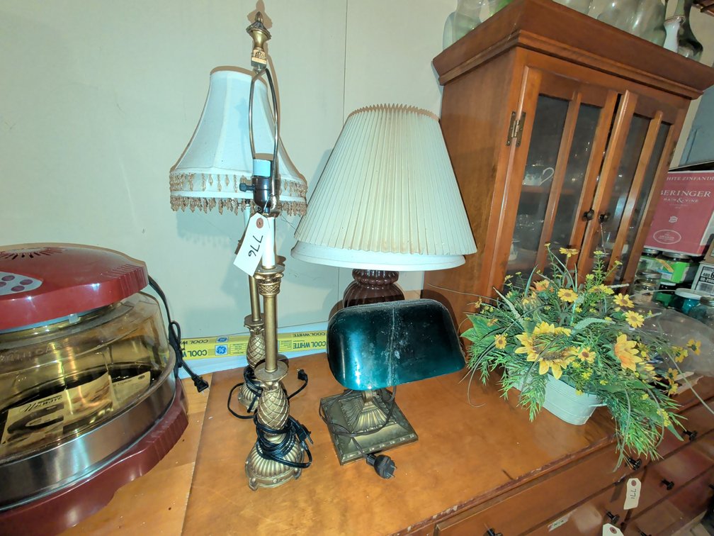 (4) Lamps