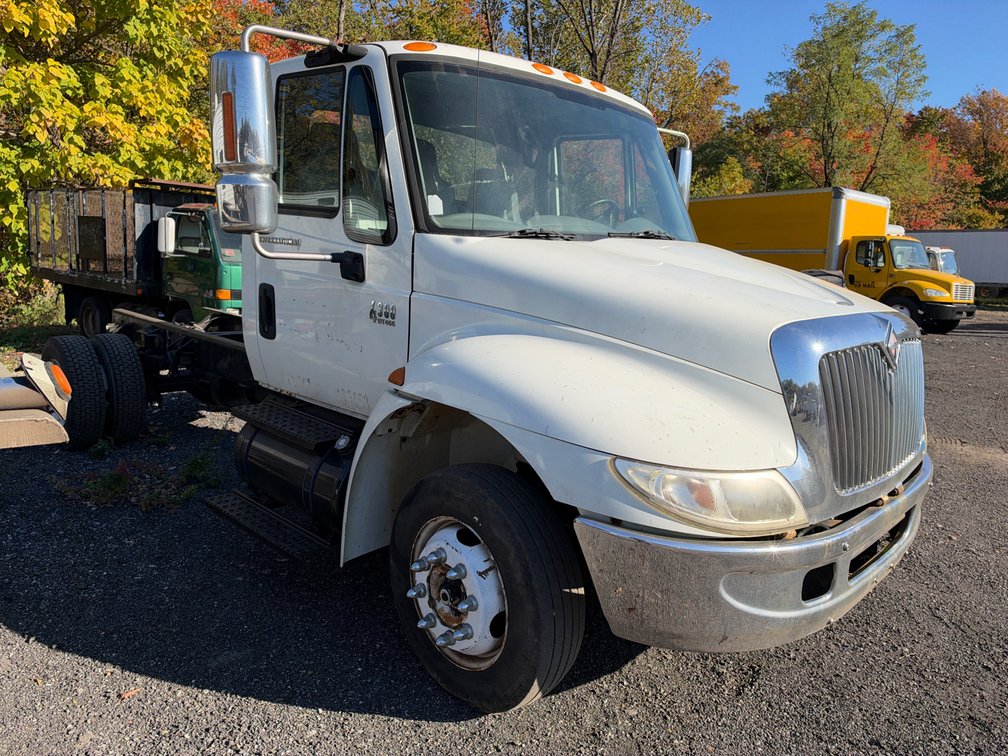 2007 International Cab/Chassis Truck