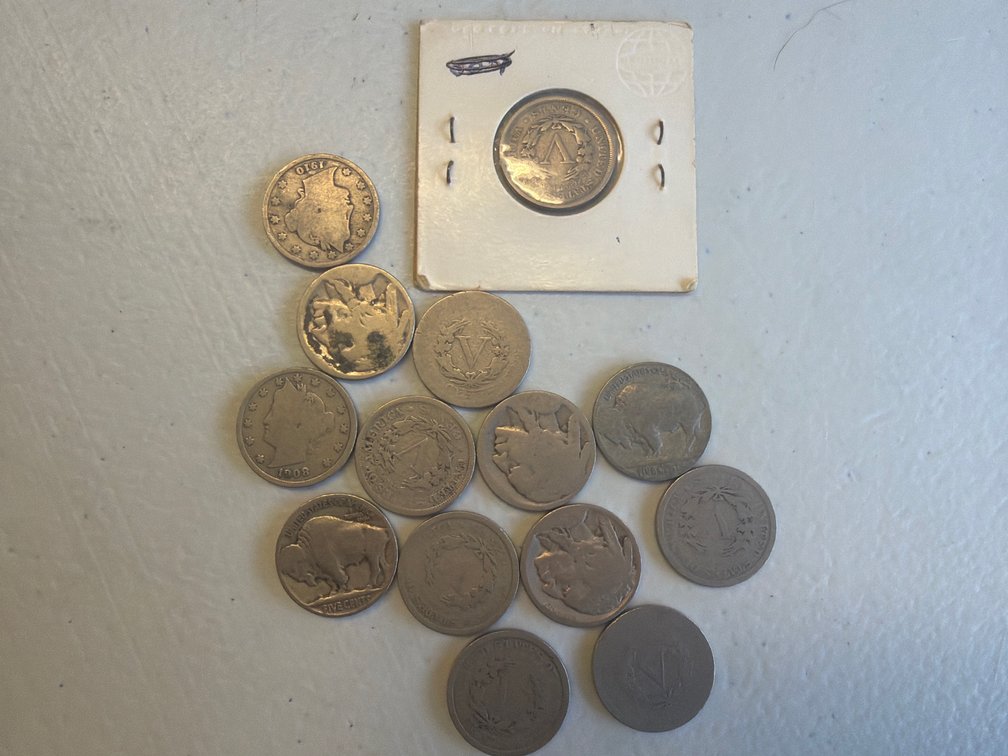 (9) V-Nickels & (5) Buffalo Nickels