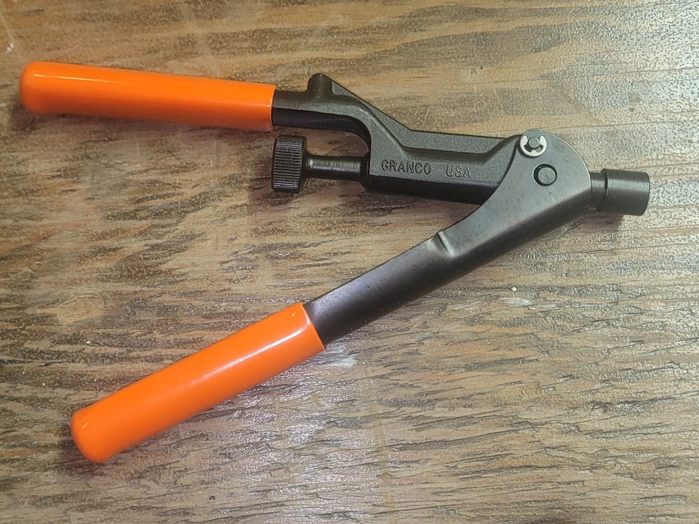 (9) Rivet Tool