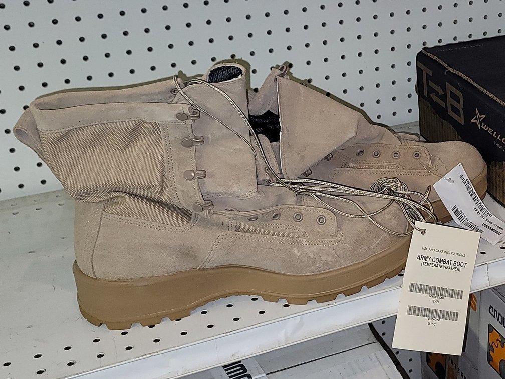 (5) Army Combat Boots - Tan