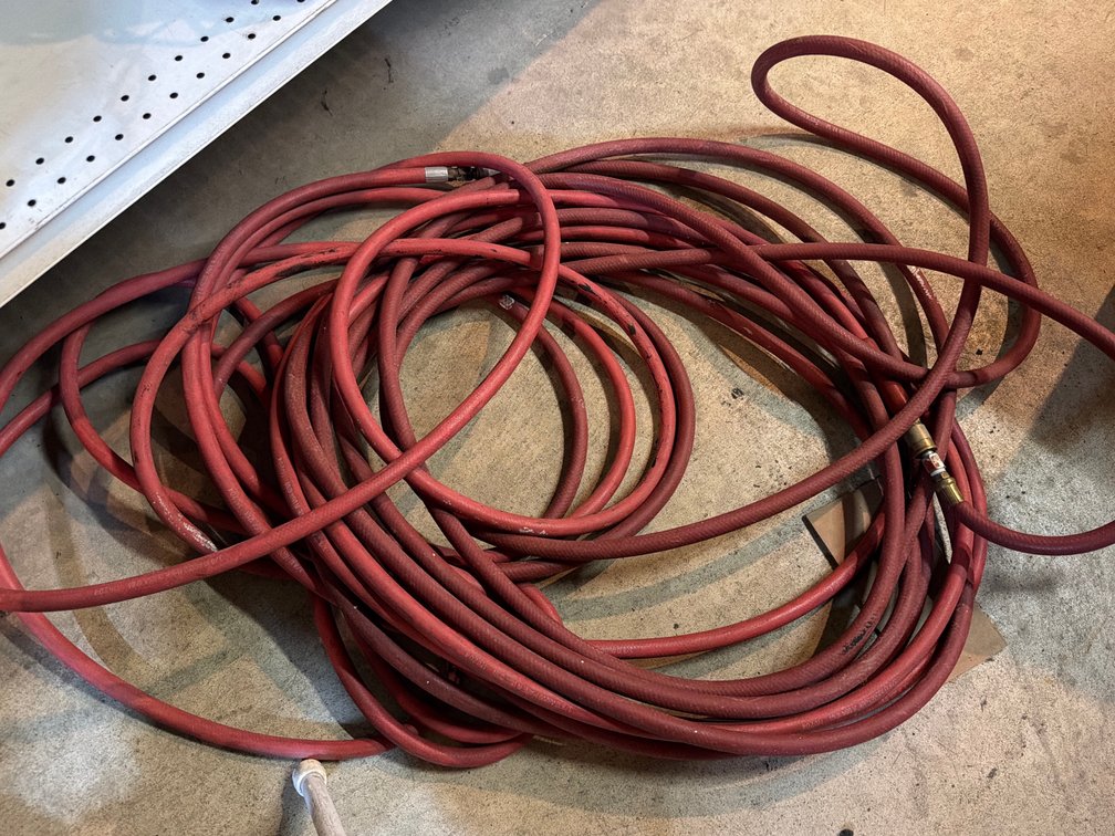 (2) Air Hoses