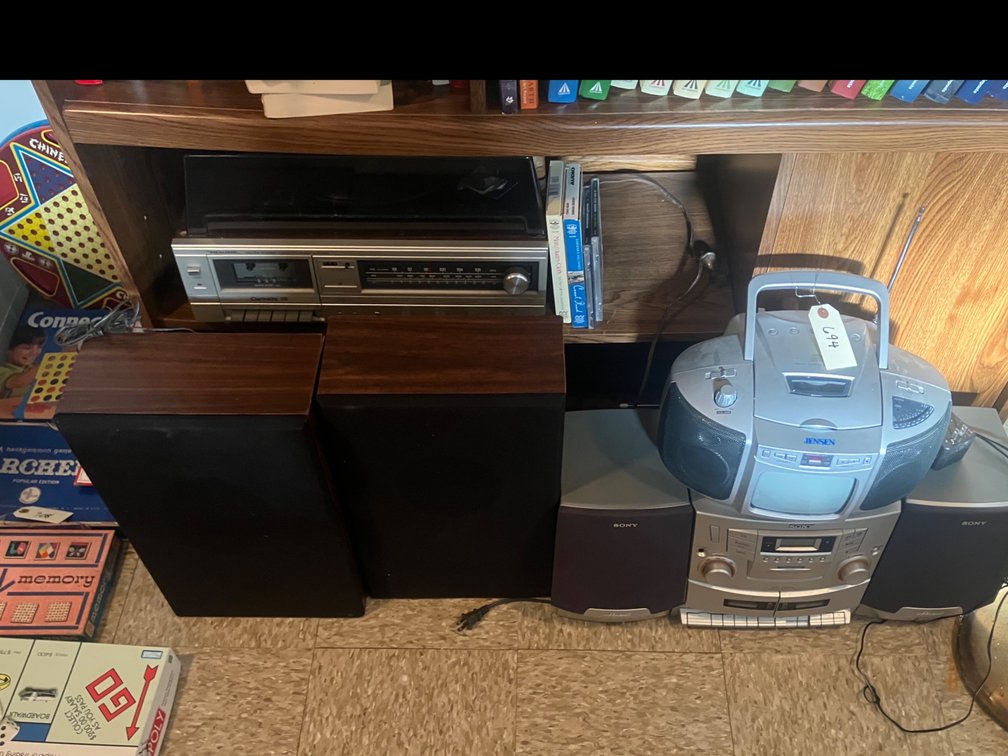 Stereo W/Cassette & Turntable(Record Player)