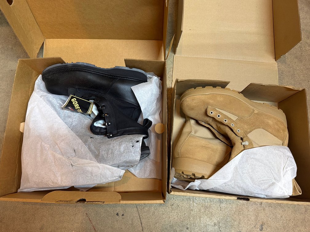 (4) Pairs Of 12.5N Safety Boots