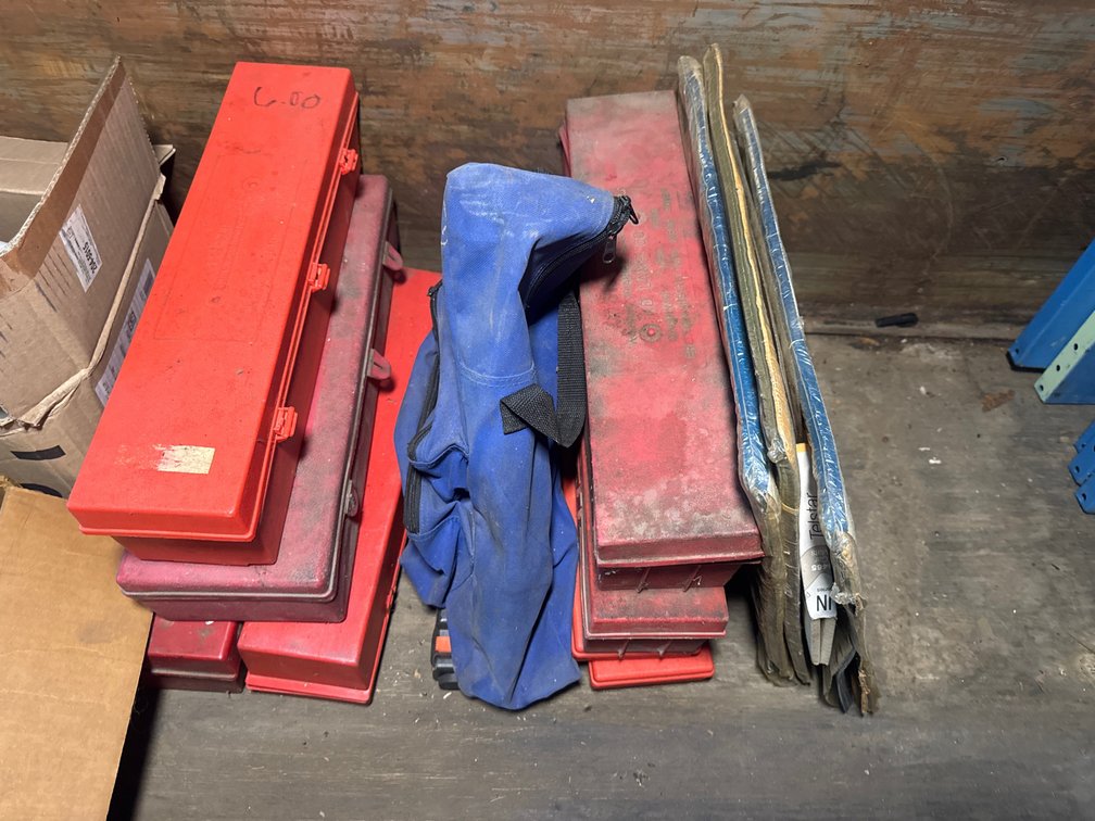 Emergency Reflectors & Floor Mats