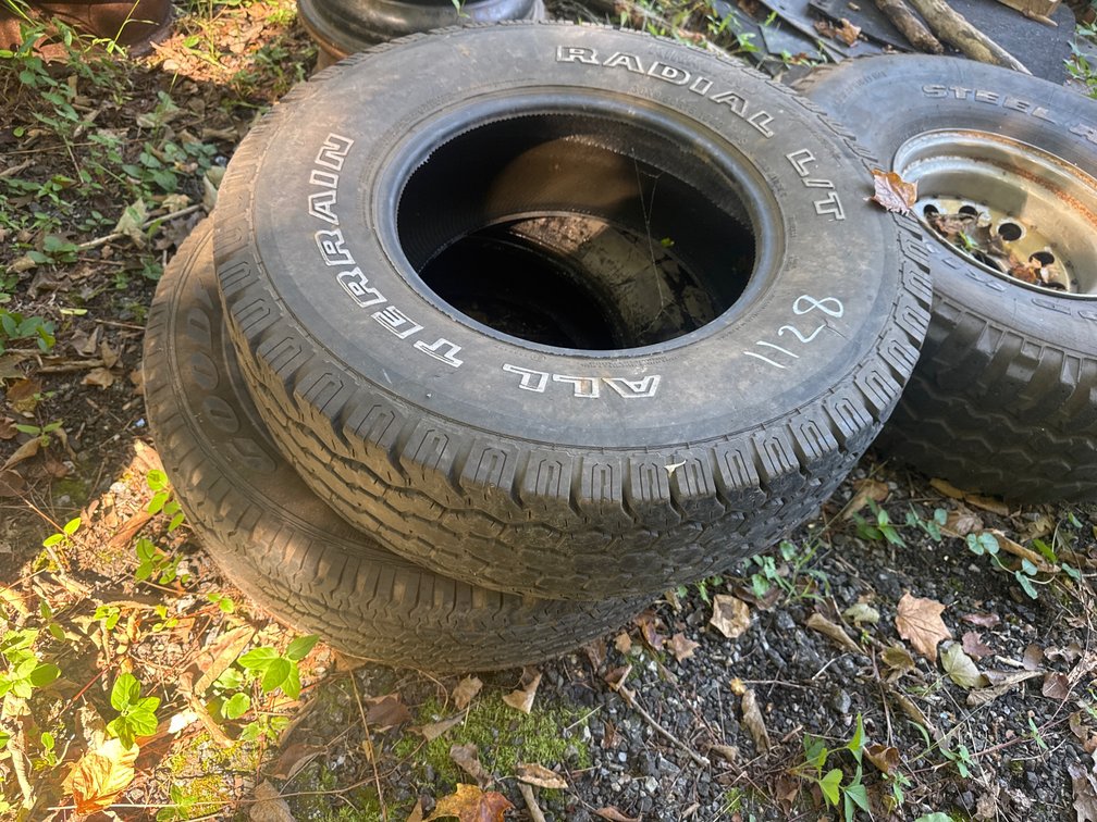 (2) 30X9.50R15 Tires