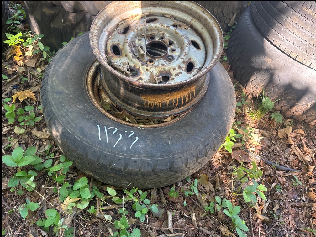 P235/75R15 Tire