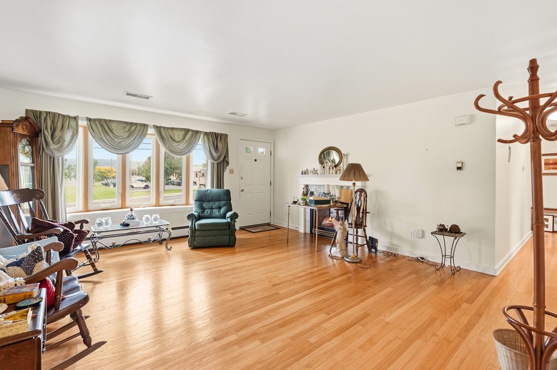 Image for 1382 Kauffman Rd Real Estate Auction – Pottstown, PA