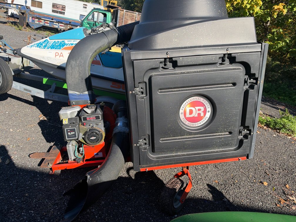 DR Leaf Vacuum