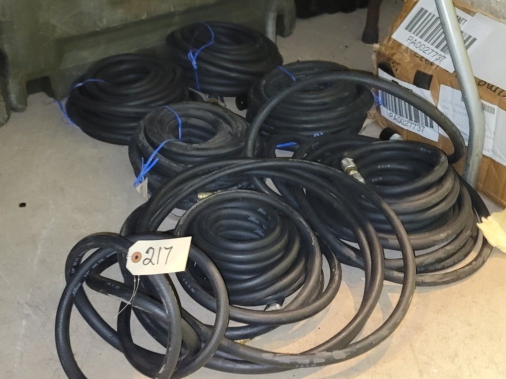 (6) Industrial Air Hoses