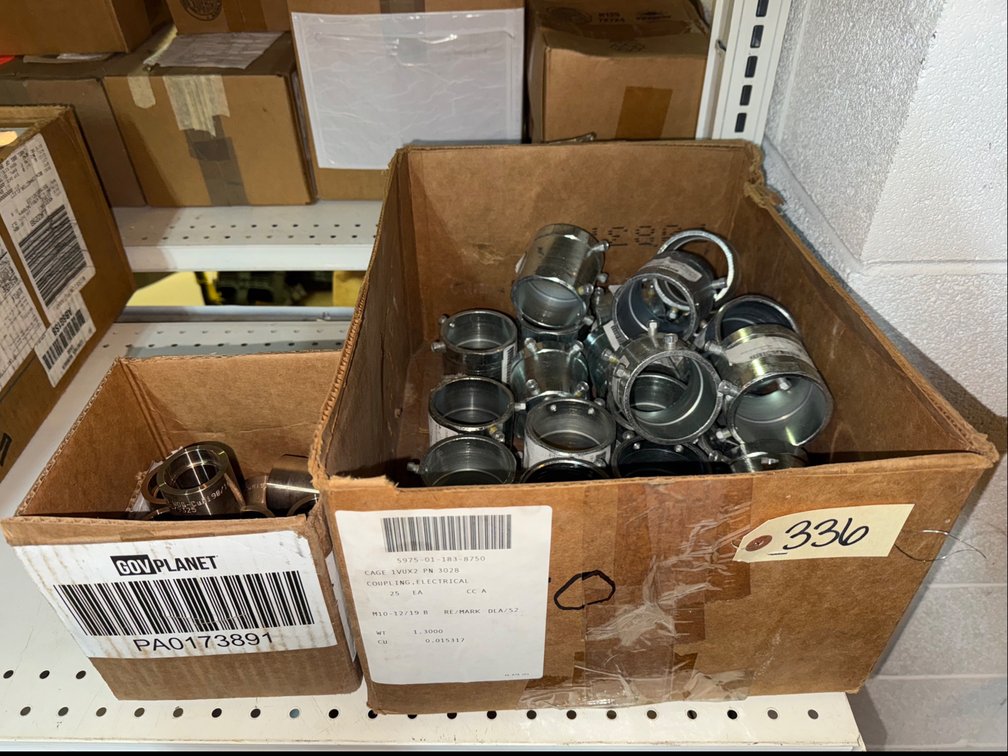 Box Of Set Screw Rigid Conduit Couplings And Half Couplings