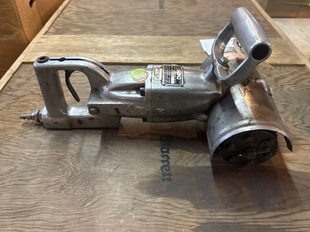 Aurand MP6 Pneumatic Surface Scaler