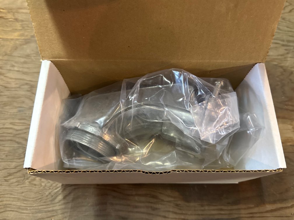 (6) Flexible Metal Conduit Connectors
