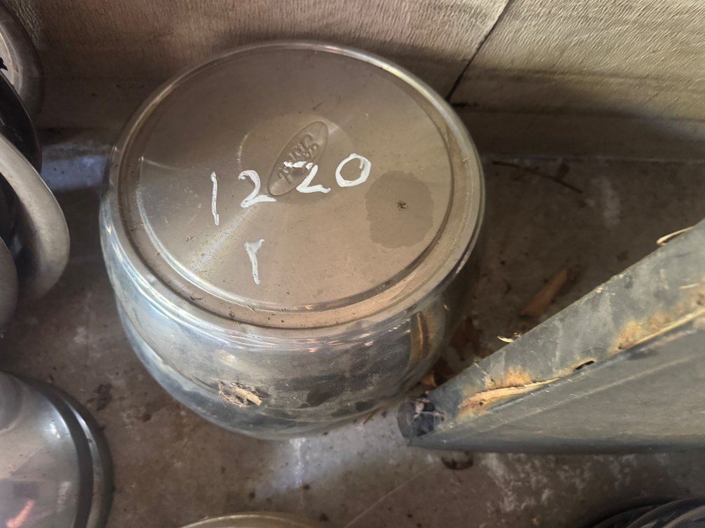 (4) Ford Hubcaps