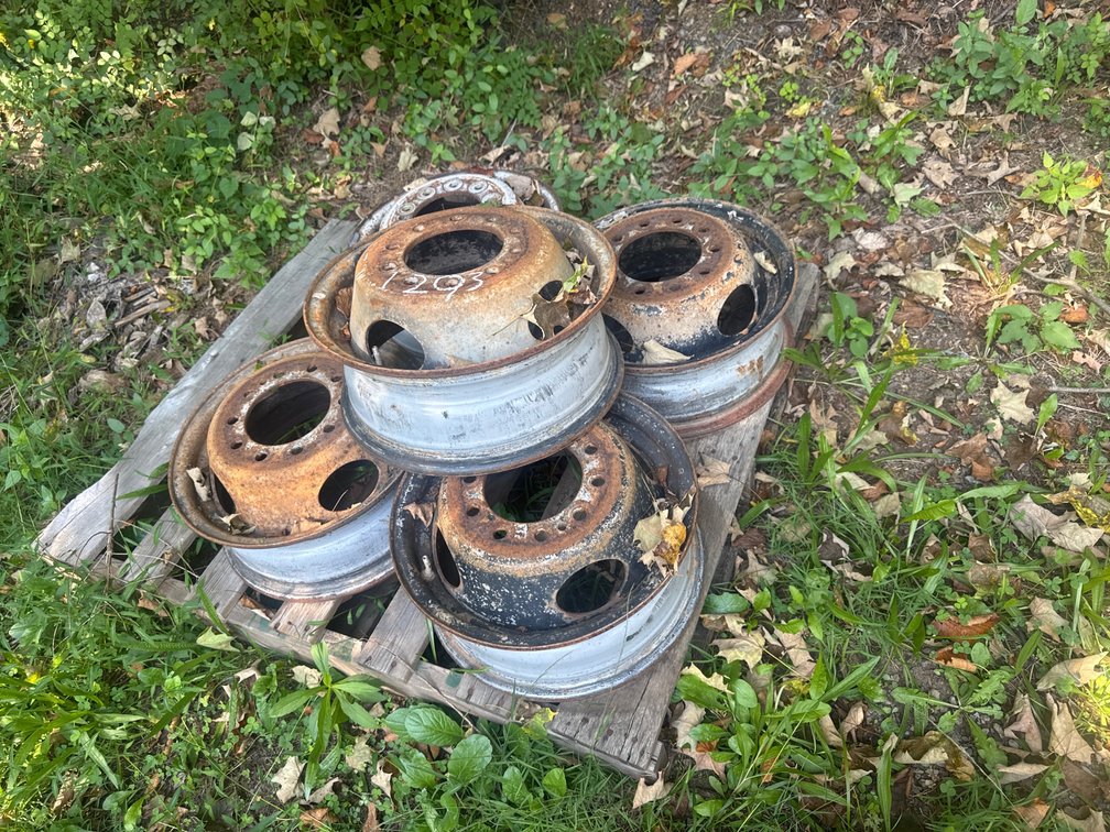(5) Ford Super Duty Rims