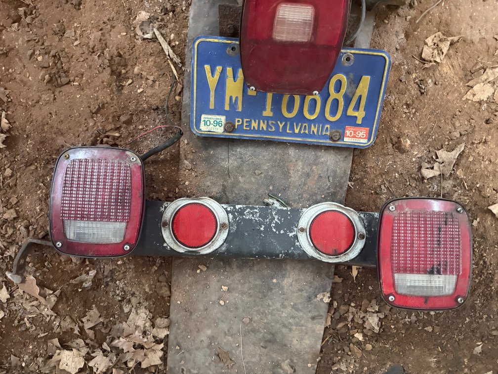 Truck Lights & License Plate