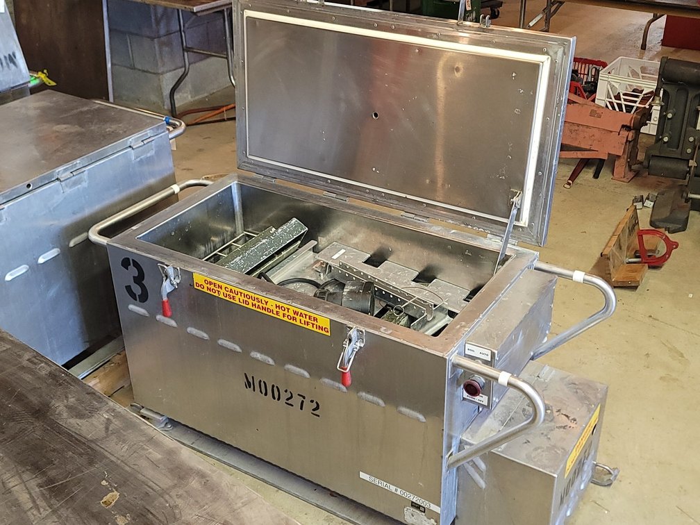 (1) Military 25 Gallon Rations Heater