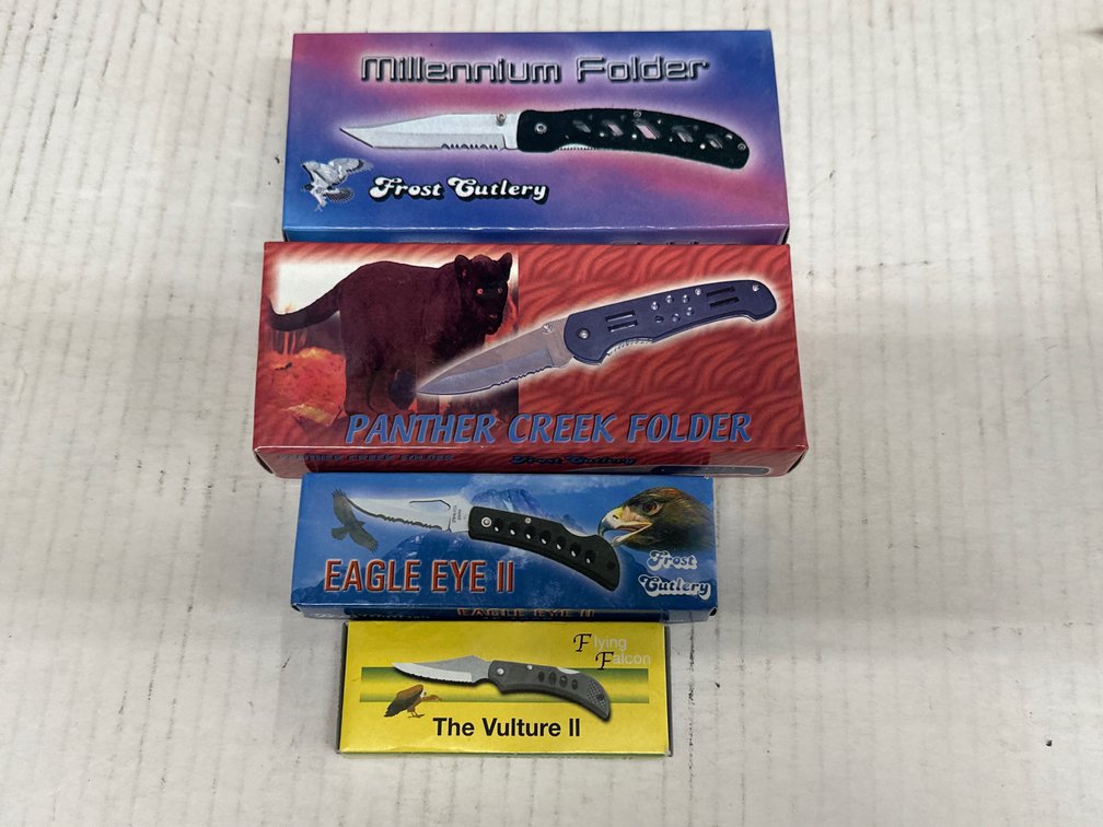 (4) New Pocket Knives w/(2) Pouches