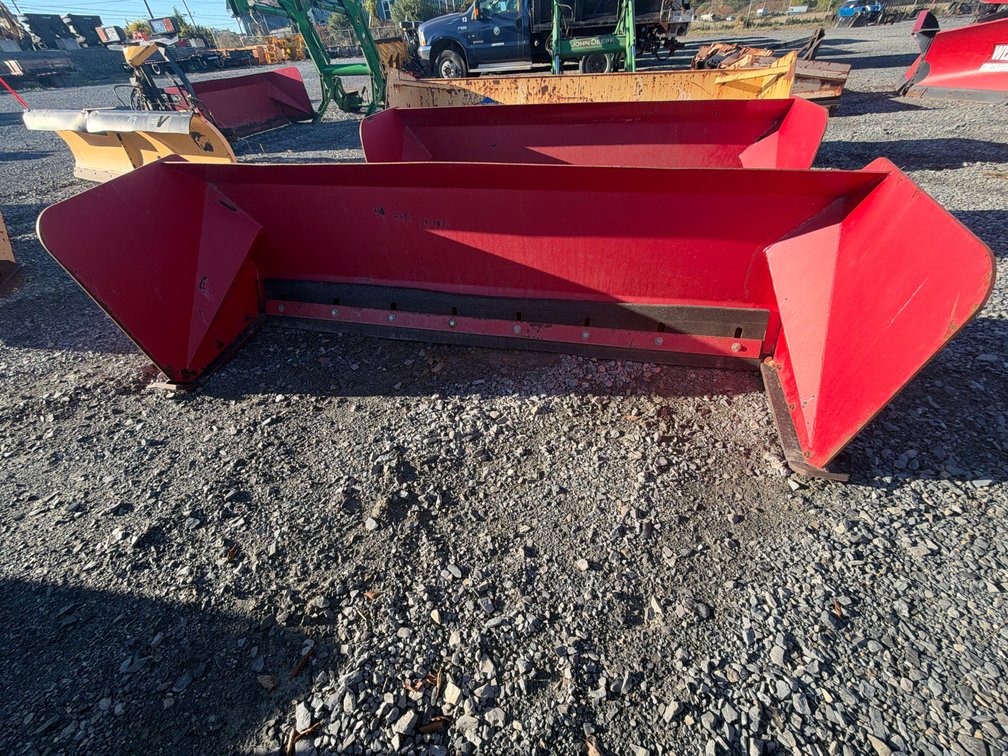 XP 30 8’ Rubber Skid Loader Pusher Box