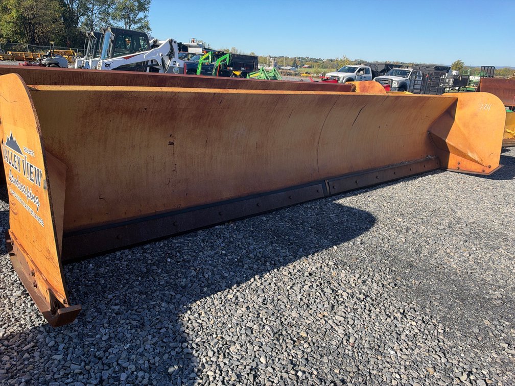JRB 20’ Pusher Box